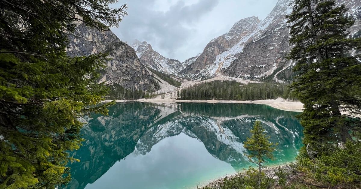 Lago di Braies: How to Visit Without the Crowds