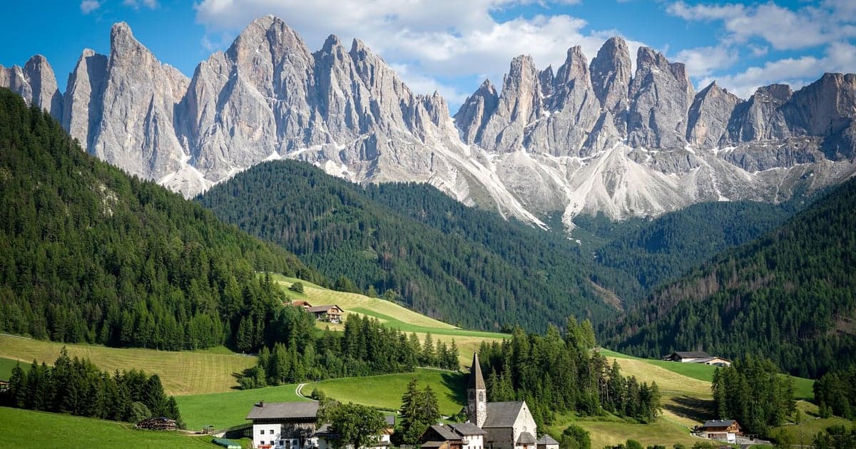 Val di Funes: Santa Maddalena and the Hike Under the Peaks