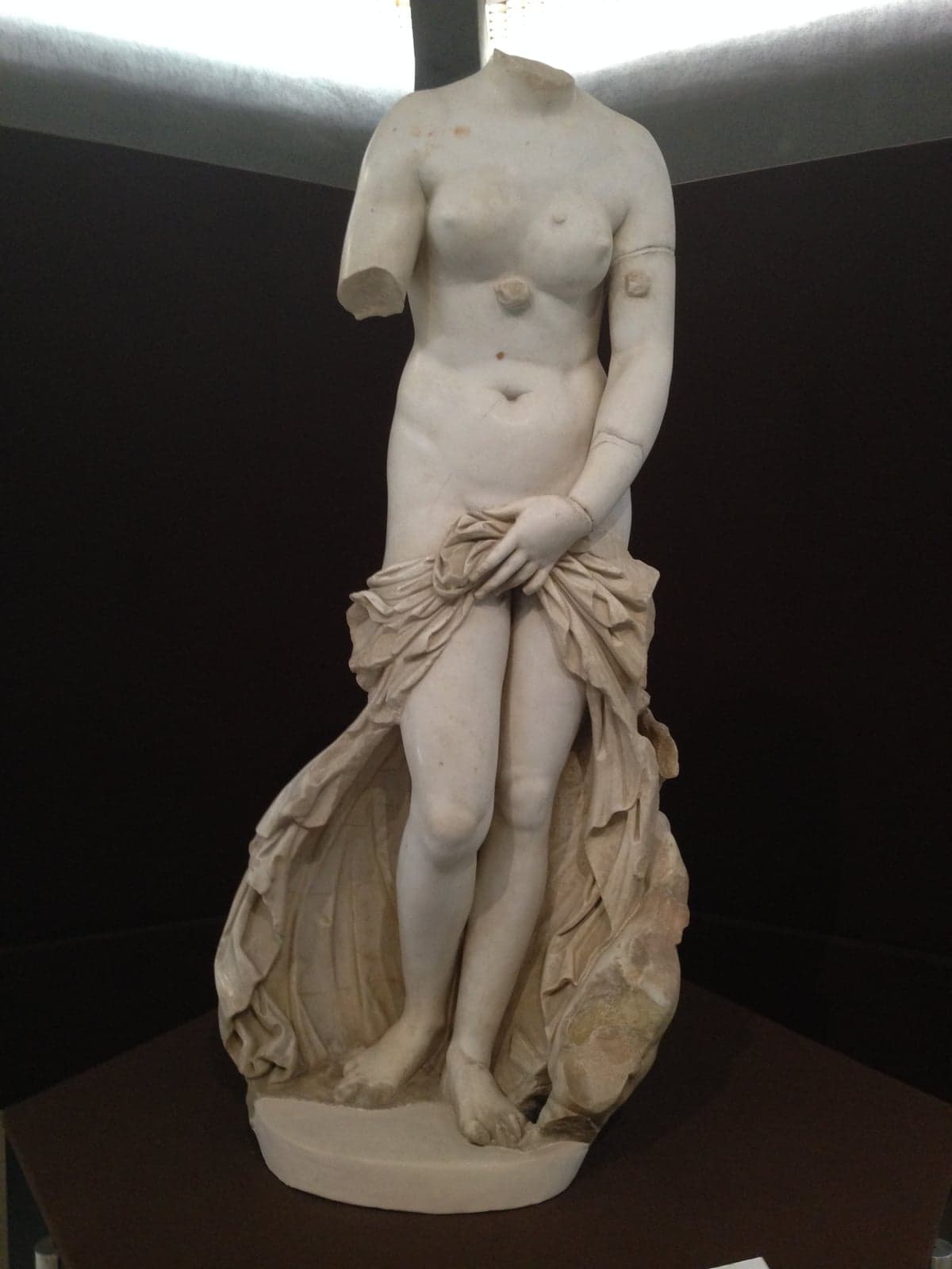 The Landolina Venus, a Roman marble copy of a Greek Aphrodite, on display at the Paolo Orsi museum